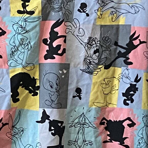 Looney Tunes Star Wars Minions Scrub Top 2X 3X Pockets Uniform Career Workwear - Picture 12 of 15